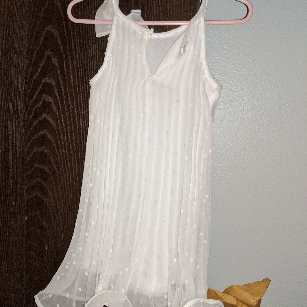 White lace dress